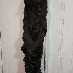 Beautiful Full Length Black Prom Or Bridesmaids Dress 