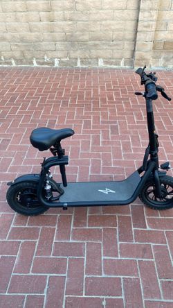 Commuter Phantom r1 pro seated electric scooter color black