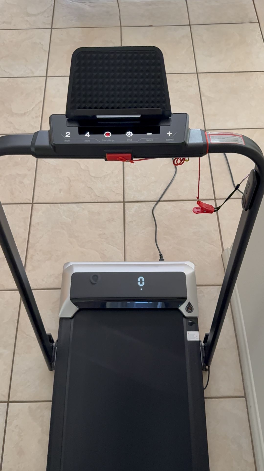 Walking Pad with Incline, 2 in 1 Foldable Treadmill with Handle Bar for Home/Office Small, Portable