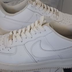 Nike Men's Air Force 1 '07  shoes