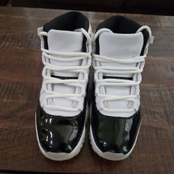 Jordan 11 Graditude Sz8