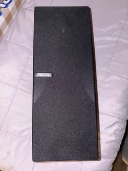 Meridian M33 loud speaker.