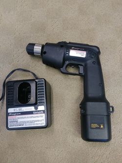 9.6V. Professional 3/8" Cordless Drill