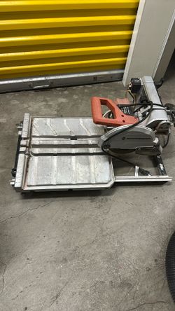 Diamond BackTile Saw With A Sliding Table