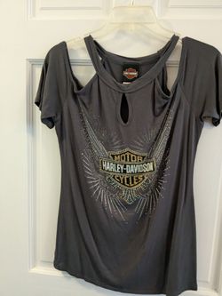 Ladies size large Harley Davidson top