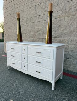 Beautifull White Decorative 