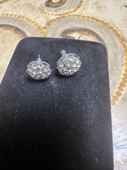 Sparkling Crystal Cluster Stud Earrings – Silver Tone – Classic Round Design