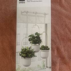 Triflora Hanging Planter NEW UNUSED