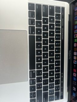 MacBook Pro 2017 Touch Bar 500SSD