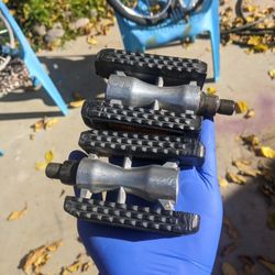 20" Bike/Bicycle Pedals 