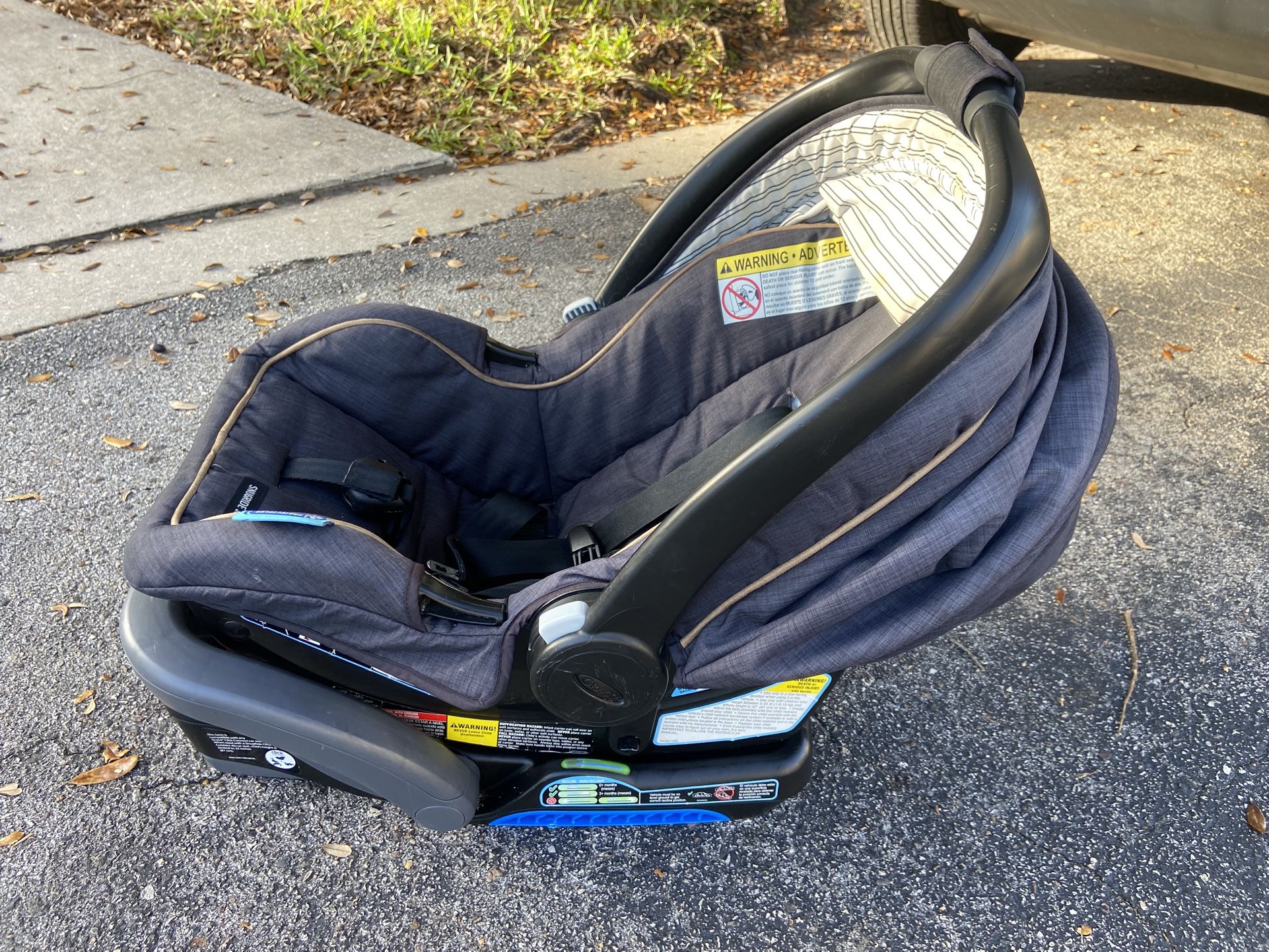 Snugride 35 Lite DLX Baby Car Seat NEW $250