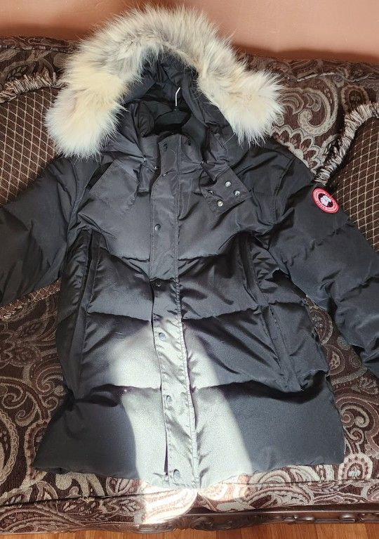 Wyndham Parka.  Canada Goose 