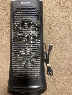 Honeywell Compact AirGenius 4 Air Purifier (model HFD280B)