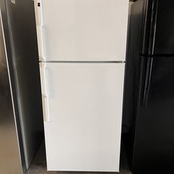 Whites Top Freezer Refrigerator 38” Wide
