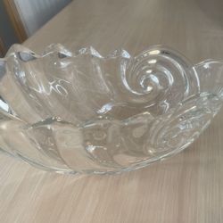 Mikasa Crystal Bowl - Gorgeous Excellent Condition! Shell Design