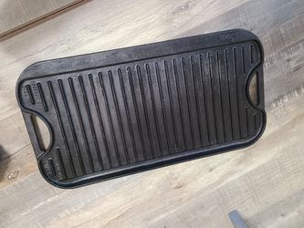 Lodge cast iron griddle pan