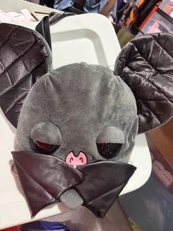 Bat hand bag
