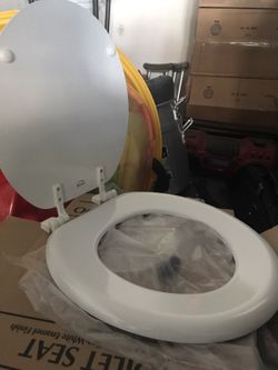 Toilet seat