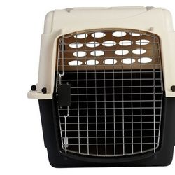 Small Medium Kennel $44.00 Cash Only (Serious Buyers)