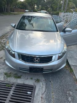 Honda   Accord   2019