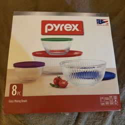 8 Piece Pyrex Mixing Bow Set