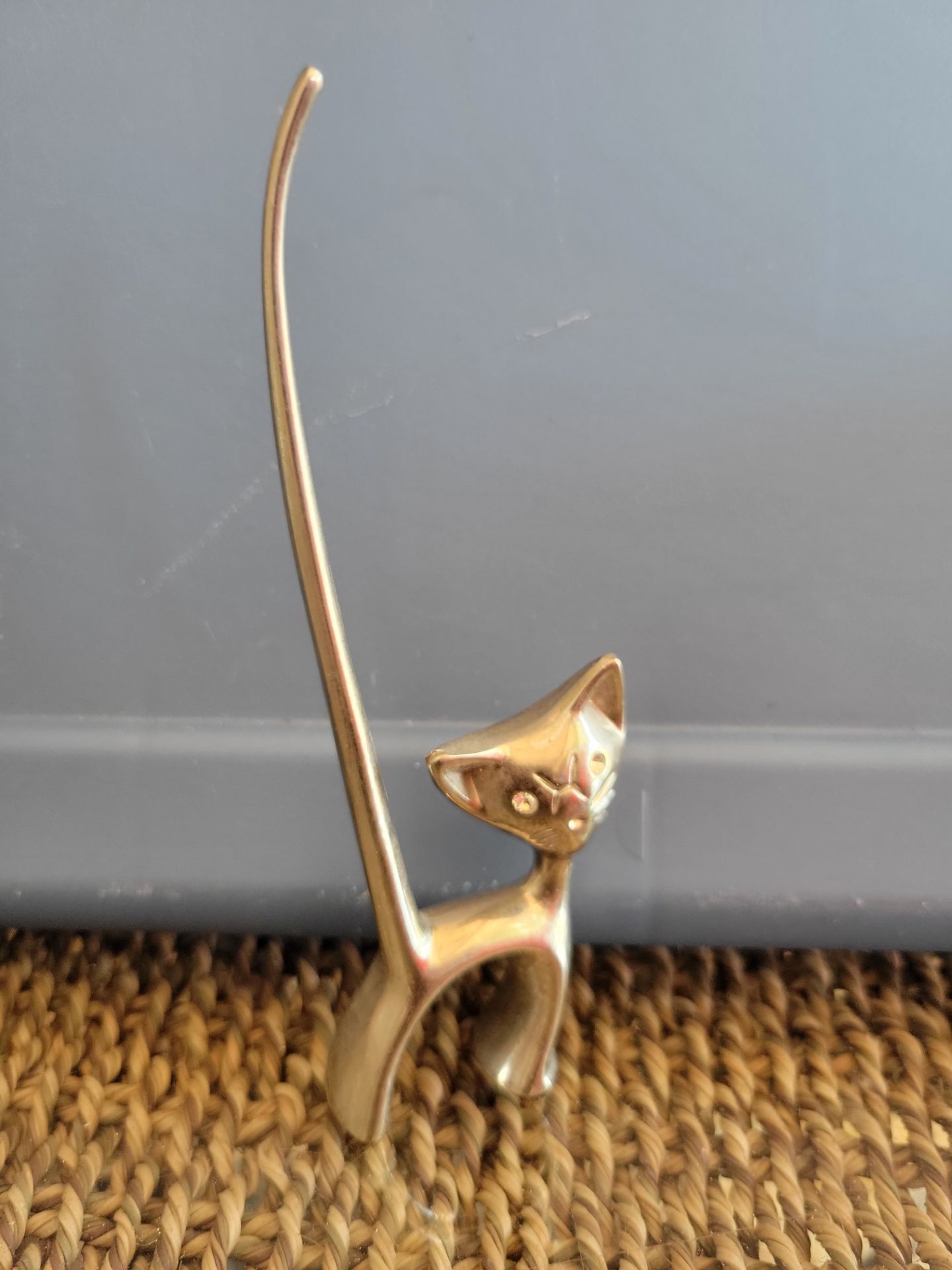 Vintage Cat Figurine With Rhinestone Eyes - Ring Holder