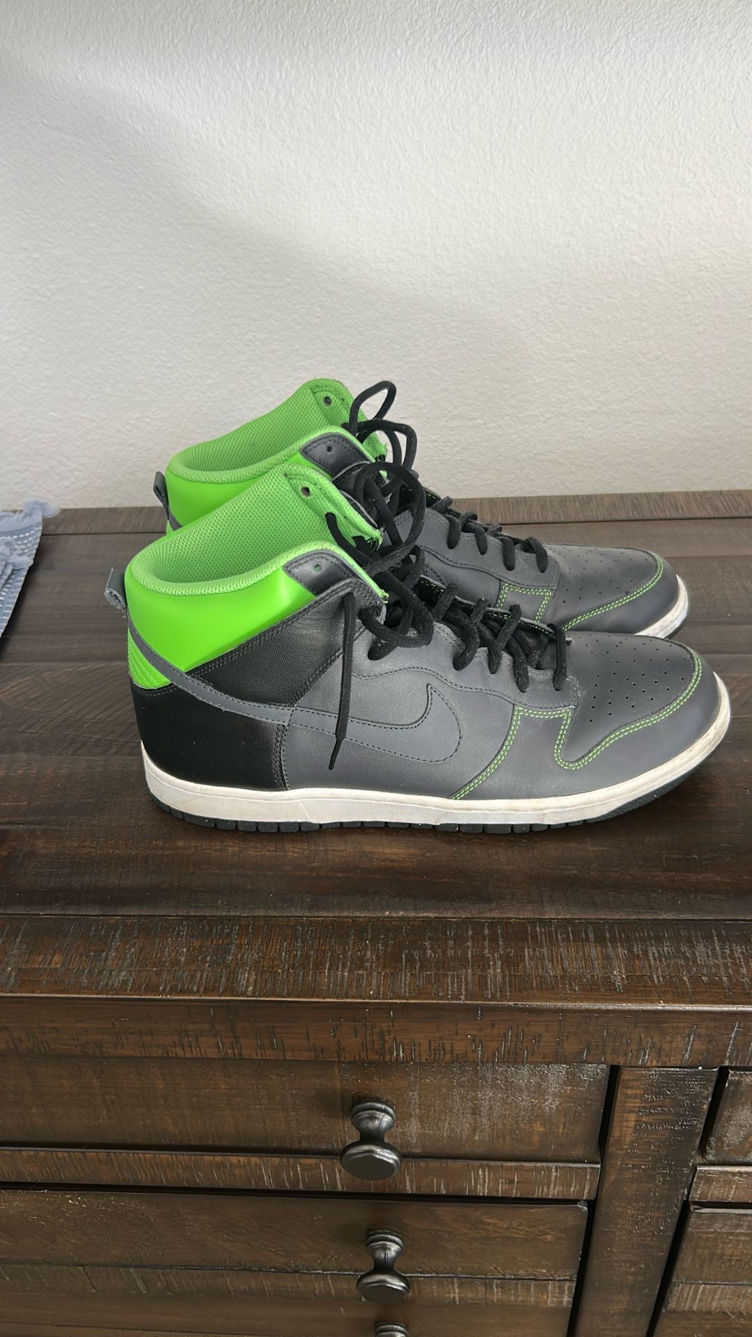 Size 12- Nike Dunks