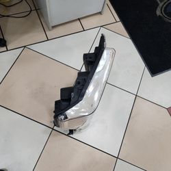 Pass Side Ford F250 Headlight Assembly  LC3Z-13008-L