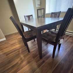Dining Room Table 
