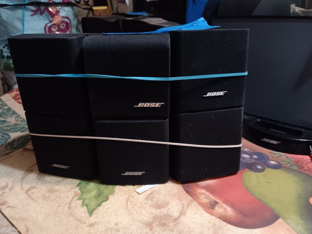BOSE DOUBLE CUBES....3 PCS