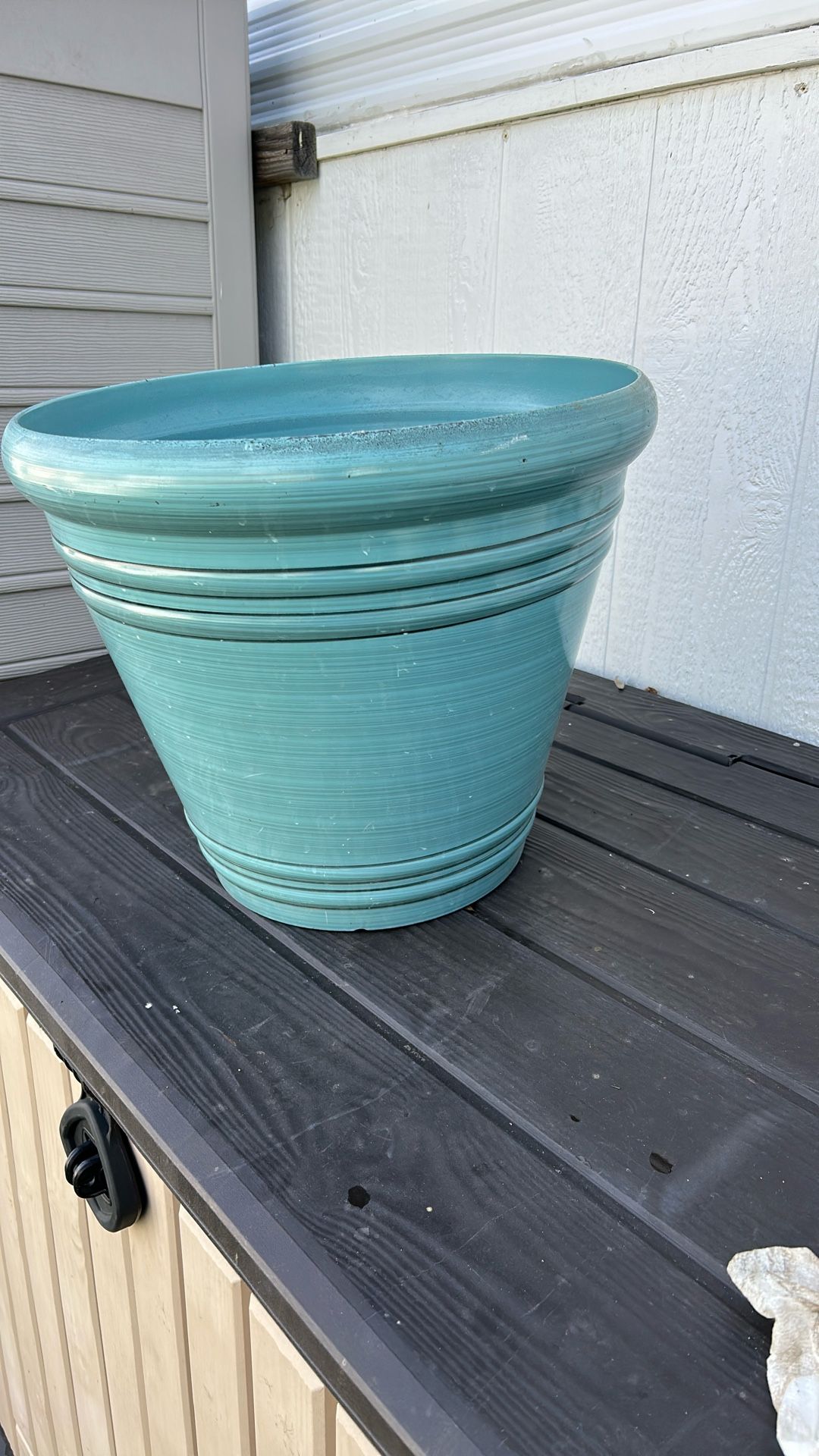Lg Flower Pot
