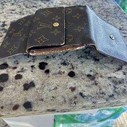 Used vintage a, Louis Vuitton wallet