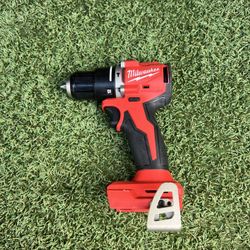 Milwaukee M18 18V Lithium-Ion Brushless Cordless 1/2 in. Compact Hammer Drill/Driver (Tool-Only)