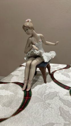 Lladro Vintage Ballerina