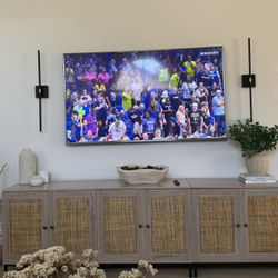 TV console 