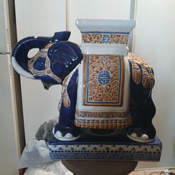 Vietnamese statue/Plant holder /end table