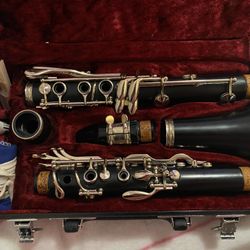 Jupiter Clarinet JCL-631 with case