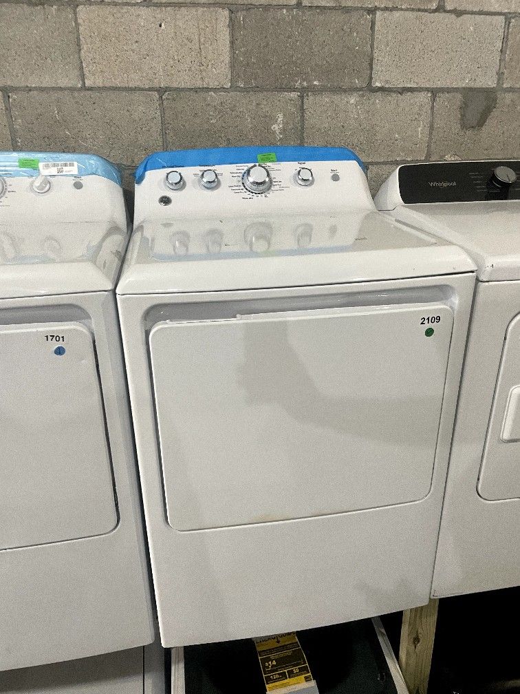 GE 27” FREESTANDING DRYER WHITE $350