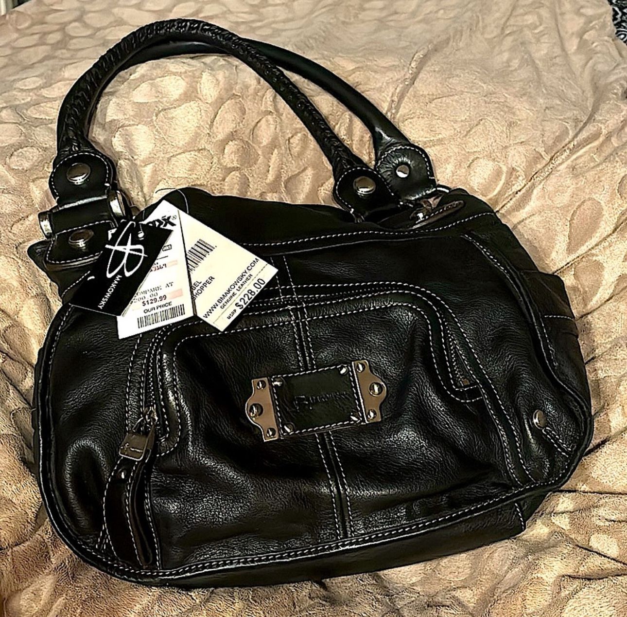 B Makowsky Genuine Leather Black Bag.