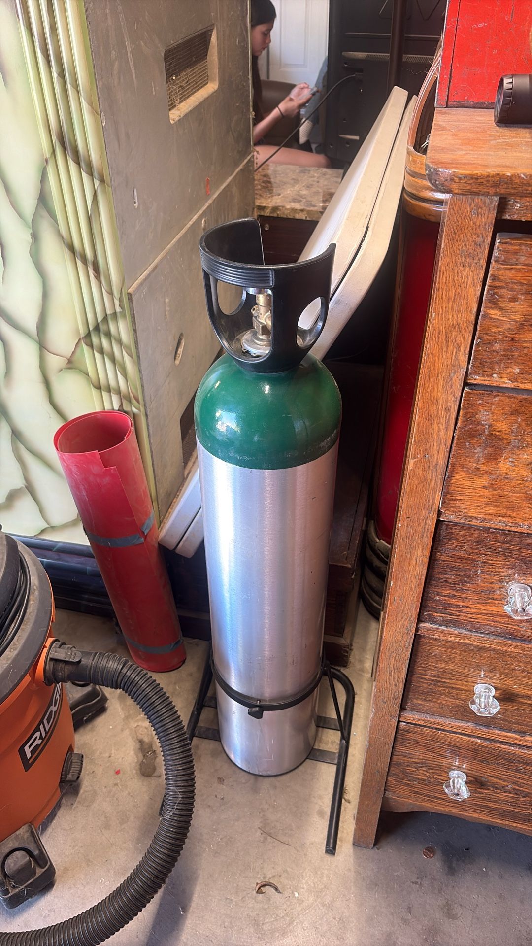 Oxygen Tank