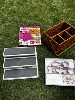Miscellaneous kitchen items