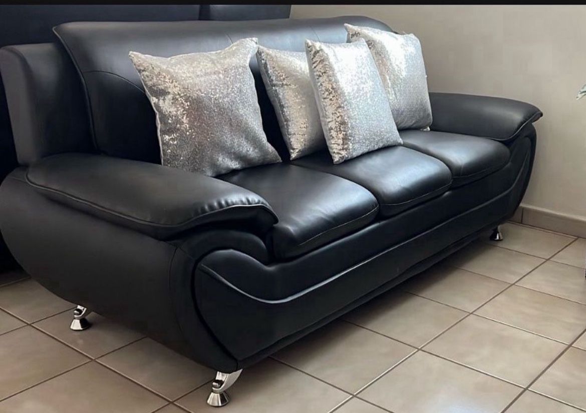 Sofa Black Color