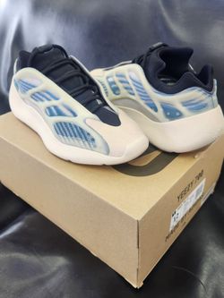 Adidas Yeezy 700 V3 Kyanite GY0260 Size 12 Men
