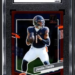 Justin fields clearly Red SGC 10 