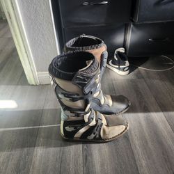 Used fox boots good condition slightly dirty