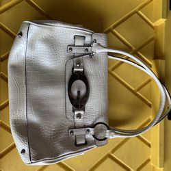 Women’s Guess Handbag