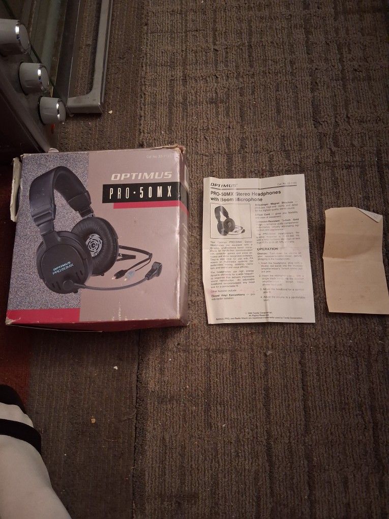 Headphones Globe /miami Area