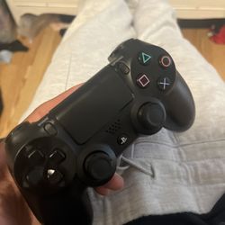 PS4 Controller 