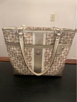 Women’s Authentic COACH Chelsea Signature Heritage Tote ( Handbag / Purse )