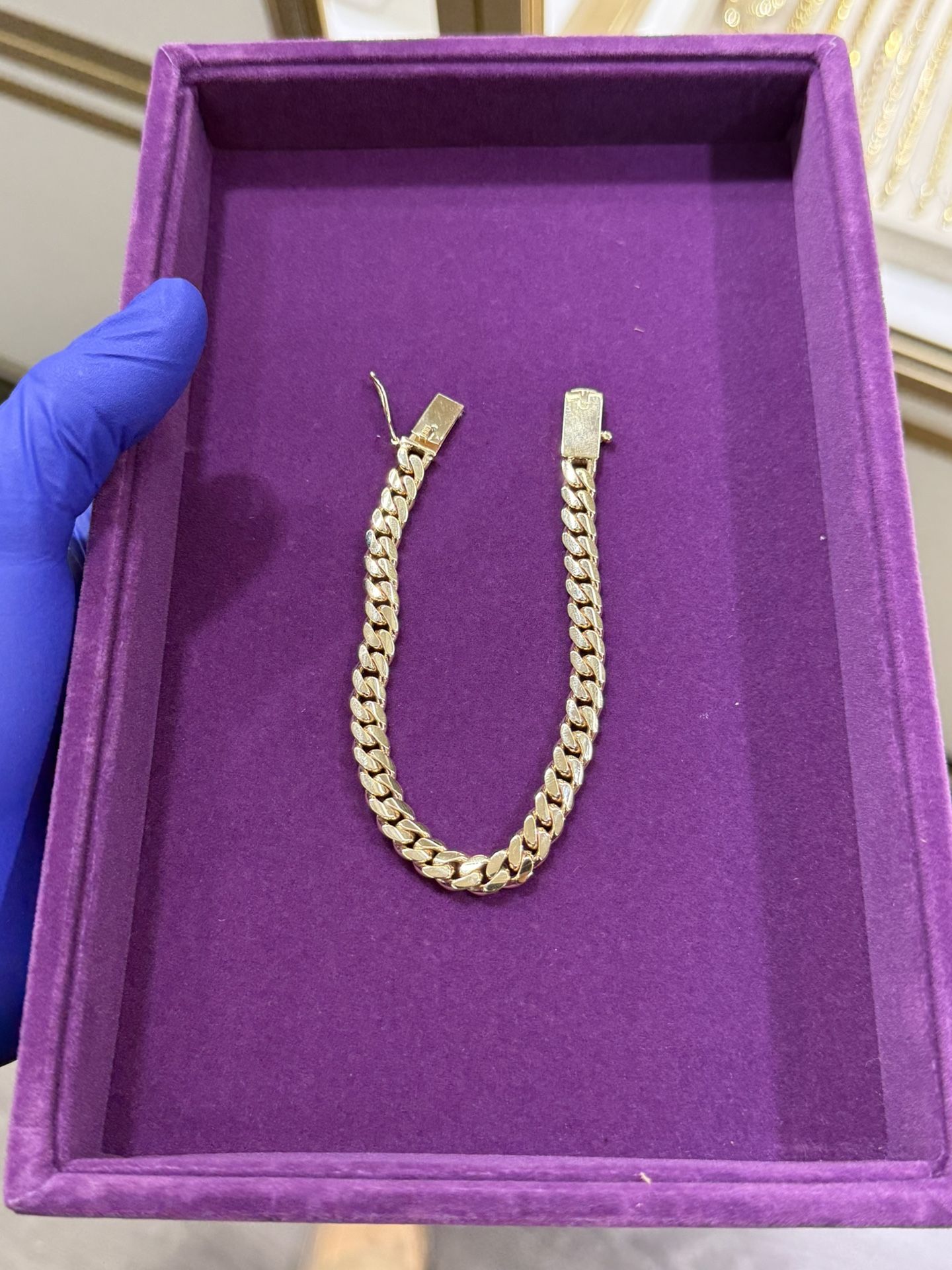 14K Gold Cuban Link Bracelet 8”
